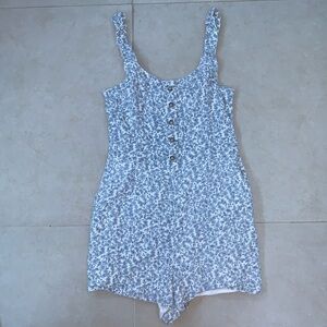 Barely Used Blue and White Floral Hollister Romper